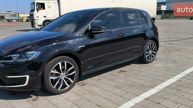 Фольксваген e-Golf, объемом двигателя 0 л и пробегом 128 тыс. км за 12499 $, фото 2 на Automoto.ua