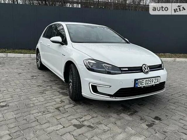 Фольксваген e-Golf, объемом двигателя 0 л и пробегом 52 тыс. км за 19000 $, фото 2 на Automoto.ua