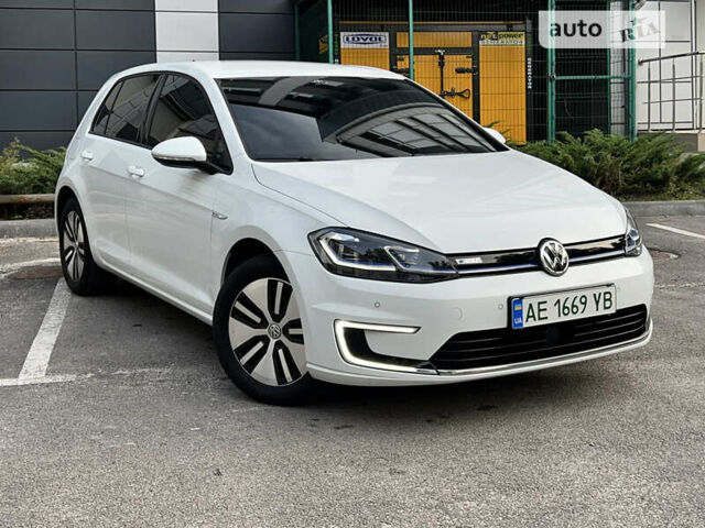 Фольксваген e-Golf, об'ємом двигуна 0 л та пробігом 69 тис. км за 15999 $, фото 3 на Automoto.ua