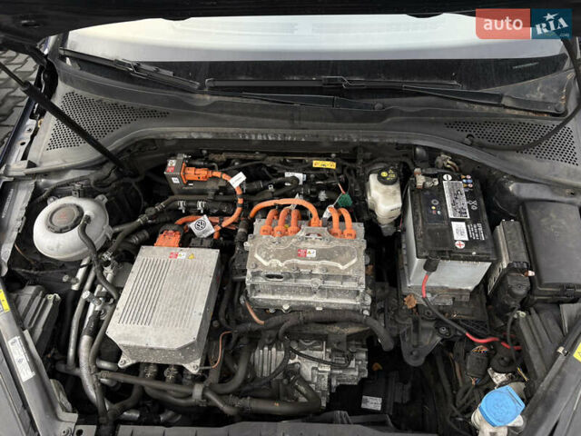 Фольксваген e-Golf, объемом двигателя 0 л и пробегом 91 тыс. км за 7500 $, фото 6 на Automoto.ua