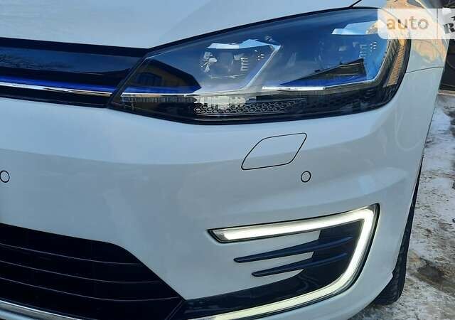 Фольксваген e-Golf, объемом двигателя 0 л и пробегом 26 тыс. км за 15698 $, фото 14 на Automoto.ua