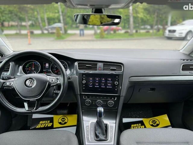 Фольксваген e-Golf, объемом двигателя 0 л и пробегом 82 тыс. км за 13990 $, фото 12 на Automoto.ua