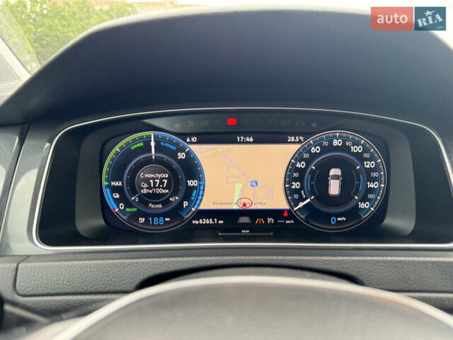 Фольксваген e-Golf, объемом двигателя 0 л и пробегом 63 тыс. км за 18200 $, фото 8 на Automoto.ua