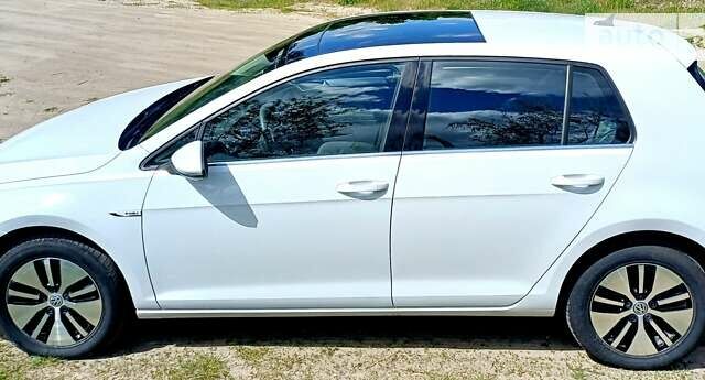 Фольксваген e-Golf, об'ємом двигуна 0 л та пробігом 30 тис. км за 17300 $, фото 6 на Automoto.ua