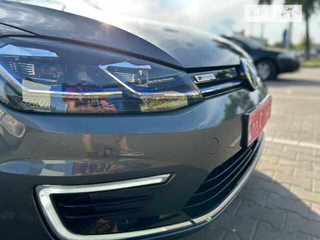 Фольксваген e-Golf, объемом двигателя 0 л и пробегом 52 тыс. км за 19000 $, фото 10 на Automoto.ua