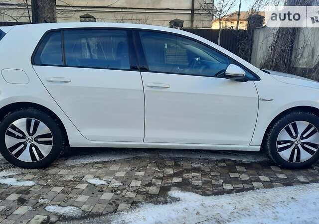 Фольксваген e-Golf, объемом двигателя 0 л и пробегом 26 тыс. км за 15698 $, фото 44 на Automoto.ua