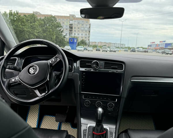 Фольксваген e-Golf, объемом двигателя 0 л и пробегом 63 тыс. км за 18200 $, фото 7 на Automoto.ua