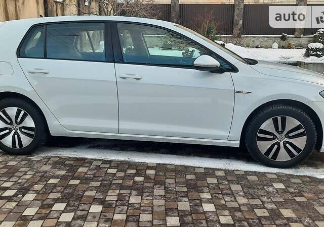 Фольксваген e-Golf, объемом двигателя 0 л и пробегом 26 тыс. км за 15698 $, фото 8 на Automoto.ua