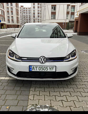 Фольксваген e-Golf, объемом двигателя 0 л и пробегом 31 тыс. км за 15650 $, фото 3 на Automoto.ua