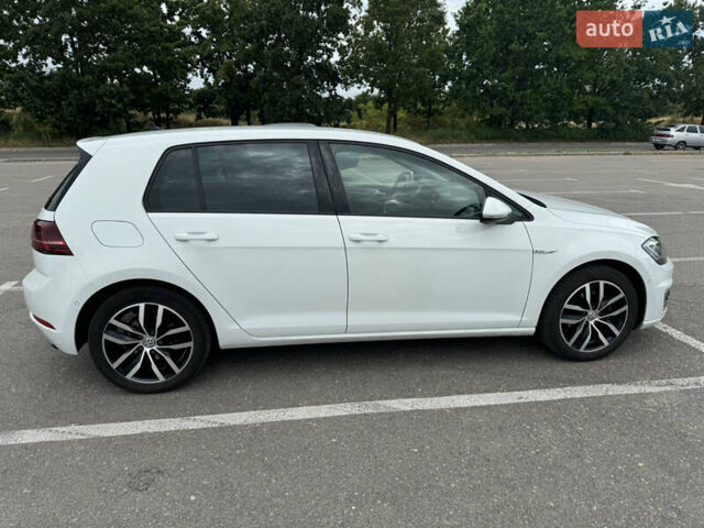 Фольксваген e-Golf, объемом двигателя 0 л и пробегом 63 тыс. км за 18200 $, фото 5 на Automoto.ua