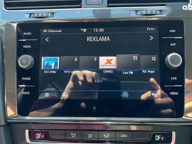 Фольксваген e-Golf, объемом двигателя 0 л и пробегом 56 тыс. км за 14999 $, фото 14 на Automoto.ua