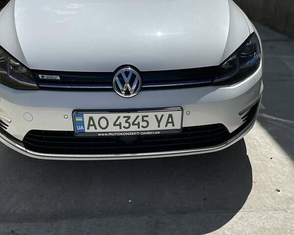 Фольксваген e-Golf, объемом двигателя 0 л и пробегом 58 тыс. км за 14500 $, фото 13 на Automoto.ua