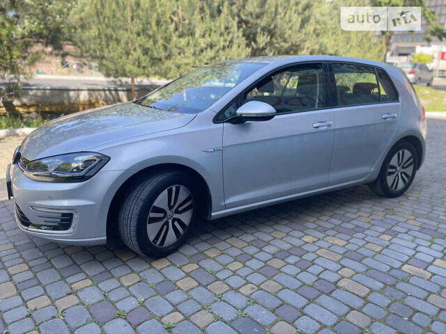 Фольксваген e-Golf, объемом двигателя 0 л и пробегом 26 тыс. км за 14950 $, фото 12 на Automoto.ua