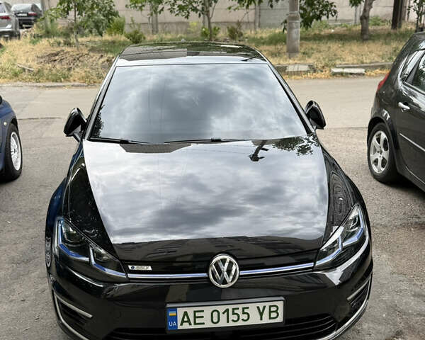 Фольксваген e-Golf, объемом двигателя 0 л и пробегом 135 тыс. км за 15000 $, фото 2 на Automoto.ua