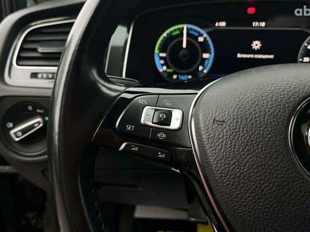 Фольксваген e-Golf, объемом двигателя 0 л и пробегом 70 тыс. км за 16999 $, фото 16 на Automoto.ua