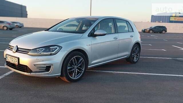 Фольксваген e-Golf, об'ємом двигуна 0 л та пробігом 45 тис. км за 22000 $, фото 32 на Automoto.ua