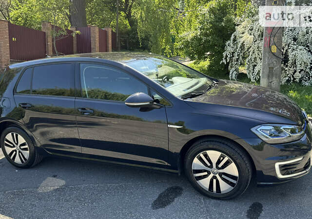 Фольксваген e-Golf, объемом двигателя 0 л и пробегом 26 тыс. км за 16900 $, фото 4 на Automoto.ua