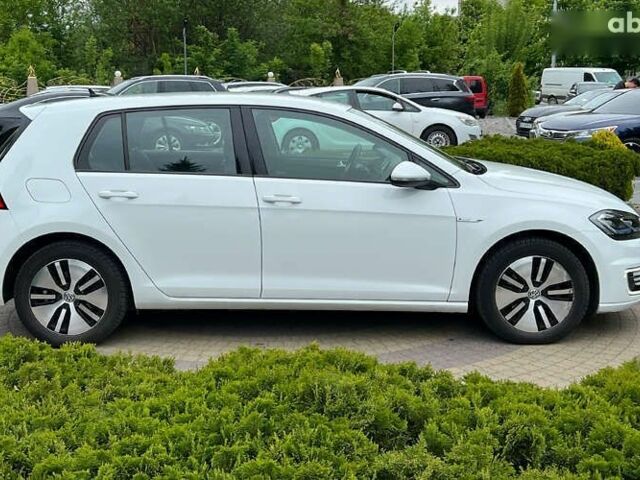 Фольксваген e-Golf, объемом двигателя 0 л и пробегом 82 тыс. км за 13990 $, фото 7 на Automoto.ua