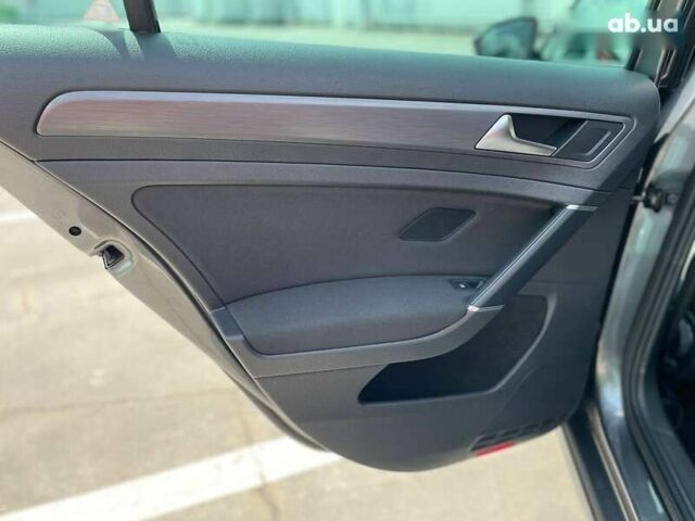 Фольксваген e-Golf, объемом двигателя 0 л и пробегом 123 тыс. км за 12900 $, фото 18 на Automoto.ua