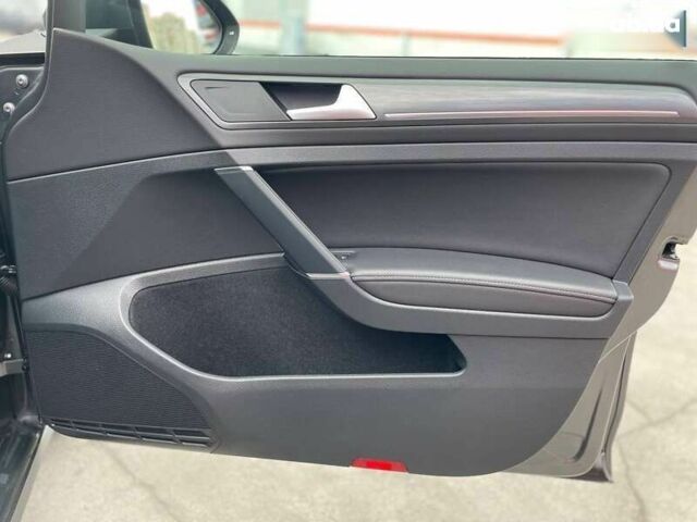 Фольксваген e-Golf, объемом двигателя 0 л и пробегом 108 тыс. км за 14199 $, фото 26 на Automoto.ua