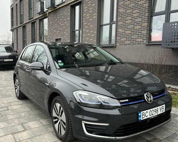 Фольксваген e-Golf, объемом двигателя 0 л и пробегом 49 тыс. км за 14600 $, фото 18 на Automoto.ua