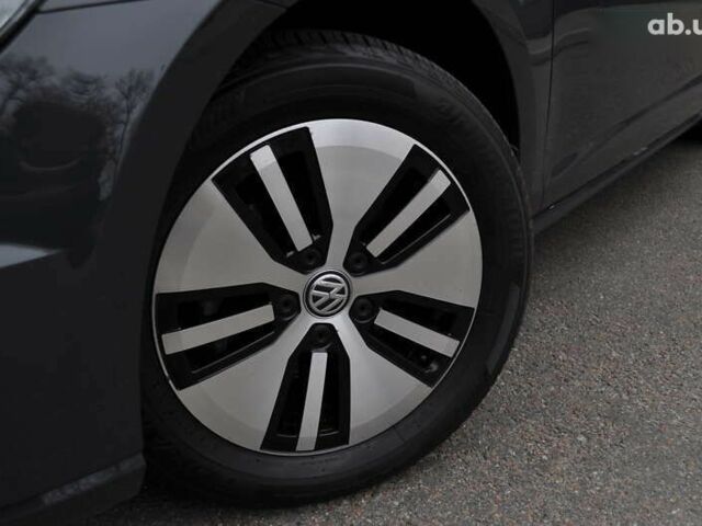 Фольксваген e-Golf, объемом двигателя 0 л и пробегом 42 тыс. км за 15800 $, фото 19 на Automoto.ua