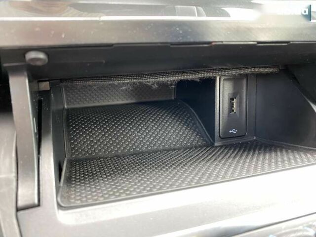 Фольксваген e-Golf, объемом двигателя 0 л и пробегом 41 тыс. км за 14400 $, фото 22 на Automoto.ua