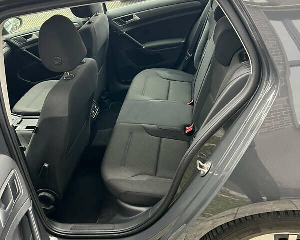 Фольксваген e-Golf, объемом двигателя 0 л и пробегом 49 тыс. км за 14600 $, фото 30 на Automoto.ua