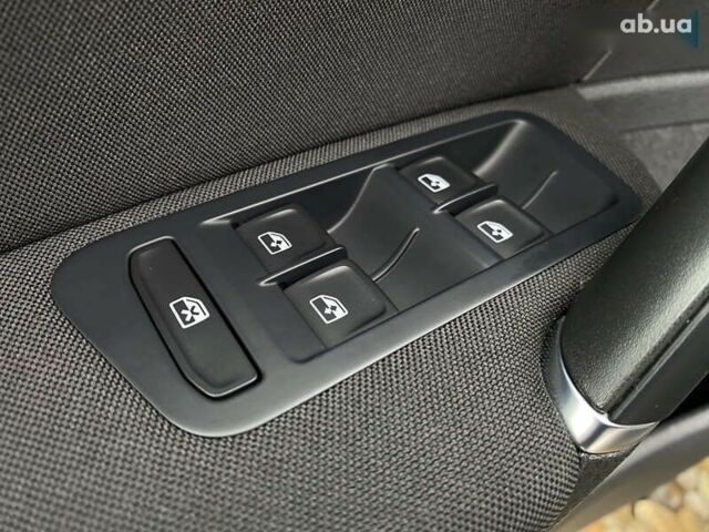 Фольксваген e-Golf, об'ємом двигуна 0 л та пробігом 40 тис. км за 14500 $, фото 24 на Automoto.ua