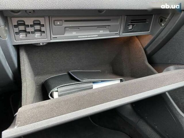 Фольксваген e-Golf, объемом двигателя 0 л и пробегом 30 тыс. км за 14400 $, фото 28 на Automoto.ua