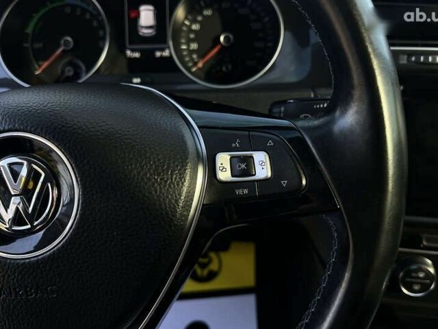 Фольксваген e-Golf, объемом двигателя 0 л и пробегом 77 тыс. км за 14200 $, фото 20 на Automoto.ua