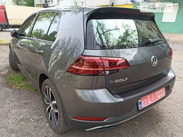 Фольксваген e-Golf, объемом двигателя 0 л и пробегом 96 тыс. км за 16200 $, фото 4 на Automoto.ua