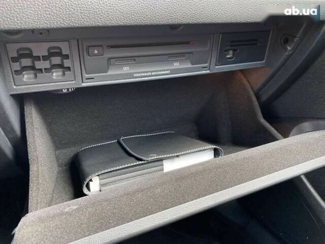 Фольксваген e-Golf, объемом двигателя 0 л и пробегом 41 тыс. км за 14400 $, фото 27 на Automoto.ua