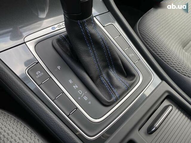 Фольксваген e-Golf, объемом двигателя 0 л и пробегом 41 тыс. км за 14400 $, фото 24 на Automoto.ua