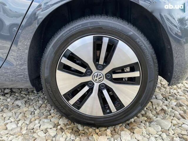 Фольксваген e-Golf, объемом двигателя 0 л и пробегом 30 тыс. км за 14400 $, фото 13 на Automoto.ua
