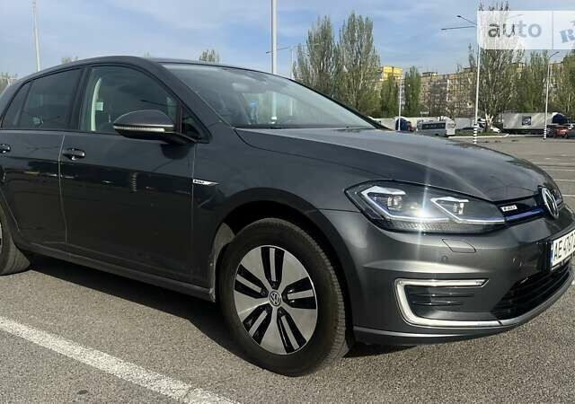 Фольксваген e-Golf, объемом двигателя 0 л и пробегом 67 тыс. км за 17950 $, фото 4 на Automoto.ua