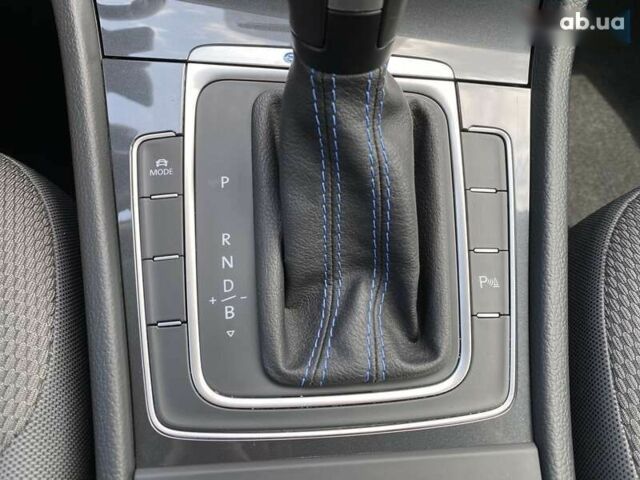 Фольксваген e-Golf, объемом двигателя 0 л и пробегом 41 тыс. км за 14400 $, фото 23 на Automoto.ua