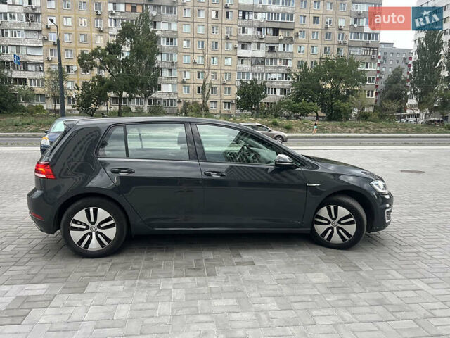 Фольксваген e-Golf, об'ємом двигуна 0 л та пробігом 38 тис. км за 14300 $, фото 12 на Automoto.ua