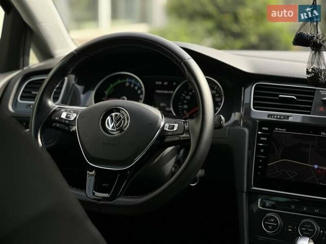 Фольксваген e-Golf, объемом двигателя 0 л и пробегом 55 тыс. км за 14000 $, фото 31 на Automoto.ua