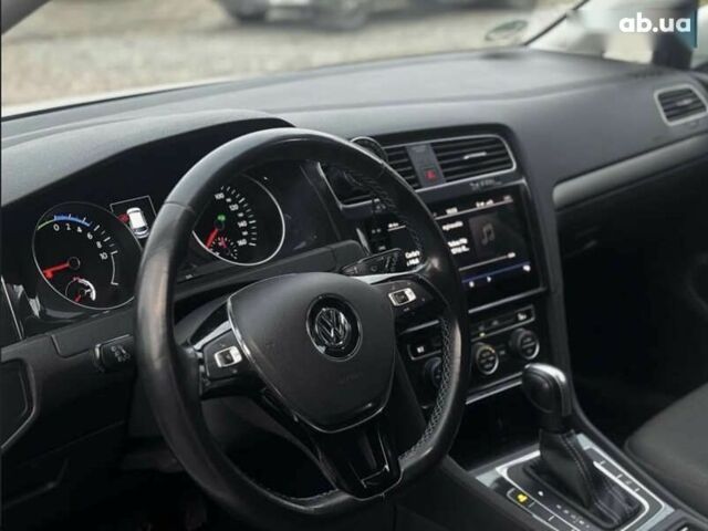 Фольксваген e-Golf, объемом двигателя 0 л и пробегом 60 тыс. км за 13990 $, фото 7 на Automoto.ua