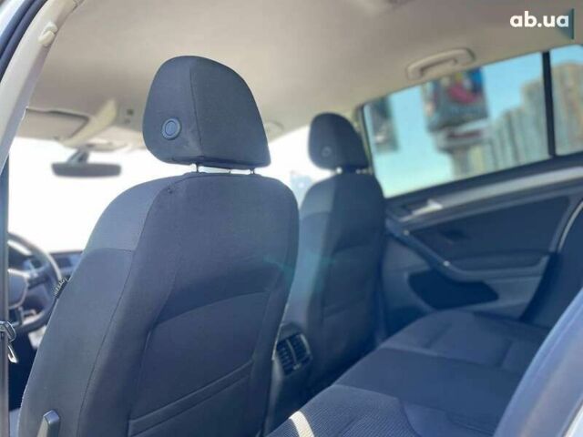 Фольксваген e-Golf, объемом двигателя 0 л и пробегом 124 тыс. км за 13400 $, фото 21 на Automoto.ua