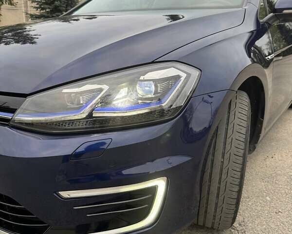 Фольксваген e-Golf, объемом двигателя 0 л и пробегом 66 тыс. км за 15000 $, фото 18 на Automoto.ua