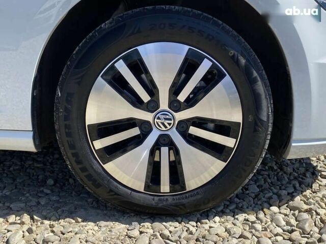 Фольксваген e-Golf, объемом двигателя 0 л и пробегом 22 тыс. км за 14400 $, фото 15 на Automoto.ua