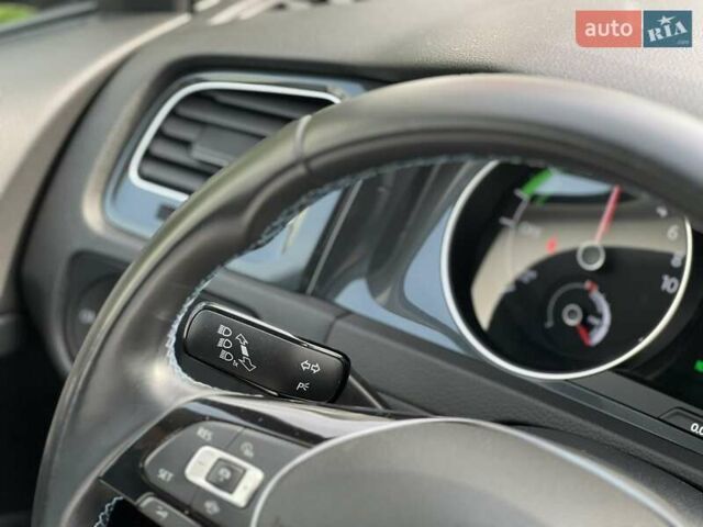 Фольксваген e-Golf, объемом двигателя 0 л и пробегом 55 тыс. км за 14000 $, фото 39 на Automoto.ua