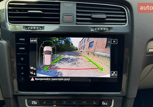 Фольксваген e-Golf, объемом двигателя 0 л и пробегом 53 тыс. км за 16200 $, фото 3 на Automoto.ua