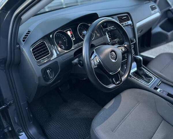 Фольксваген e-Golf, объемом двигателя 0 л и пробегом 70 тыс. км за 15500 $, фото 17 на Automoto.ua