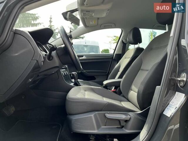 Фольксваген e-Golf, объемом двигателя 0 л и пробегом 55 тыс. км за 14000 $, фото 36 на Automoto.ua