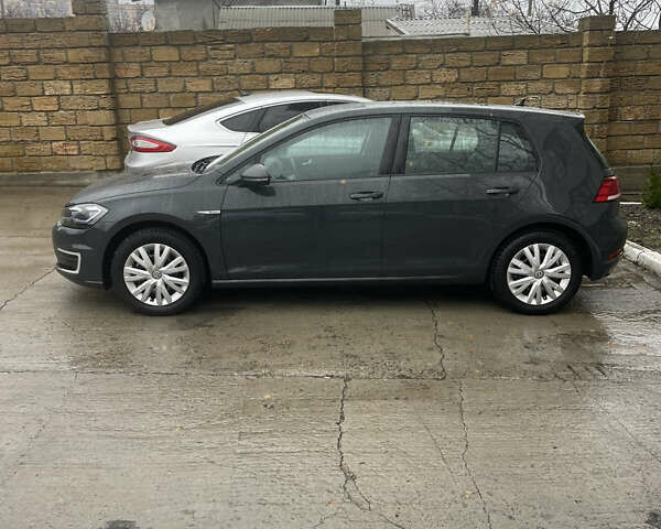 Фольксваген e-Golf, объемом двигателя 0 л и пробегом 42 тыс. км за 17999 $, фото 1 на Automoto.ua