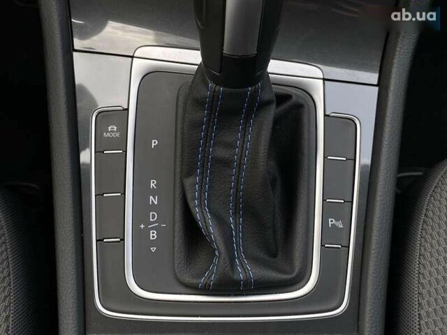 Фольксваген e-Golf, объемом двигателя 0 л и пробегом 43 тыс. км за 14400 $, фото 29 на Automoto.ua