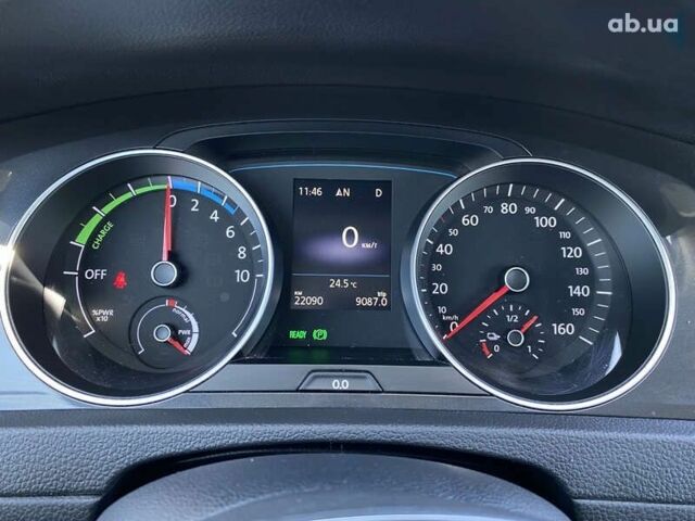Фольксваген e-Golf, объемом двигателя 0 л и пробегом 22 тыс. км за 14400 $, фото 24 на Automoto.ua
